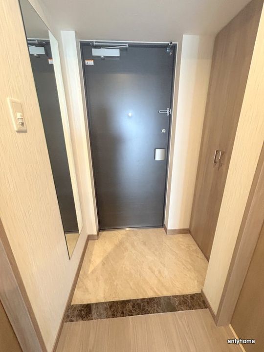 プレジオ永和ASIANの玄関