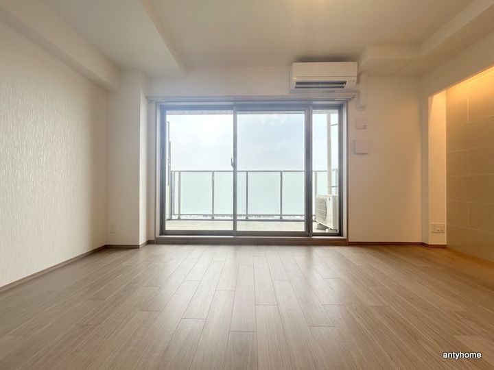 プレジオ永和ASIANの居間