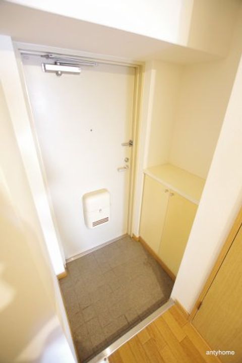 大阪府大阪市淀川区宮原5丁目(マンション)の賃貸物件の玄関