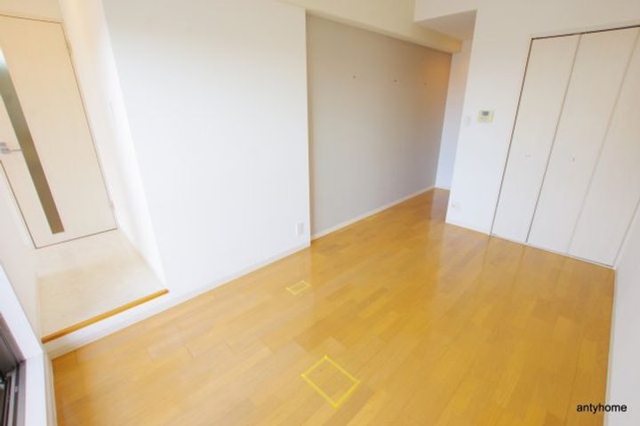 大阪府大阪市淀川区新高4丁目(マンション)の賃貸物件の居間