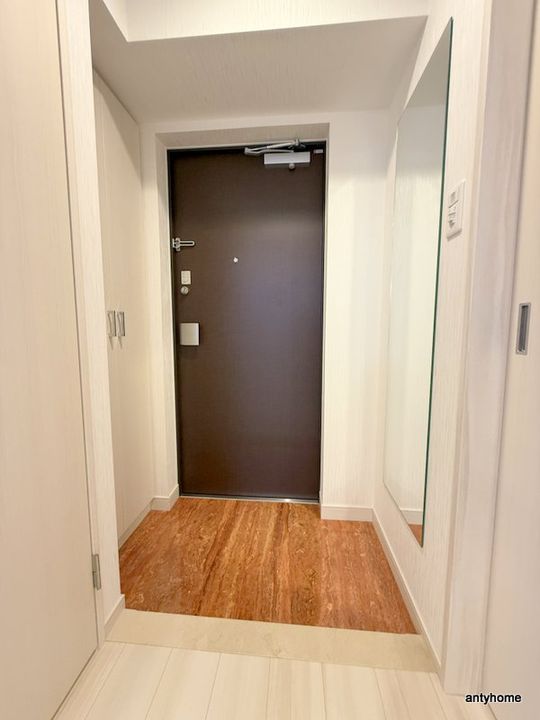 プレジオ長田の玄関