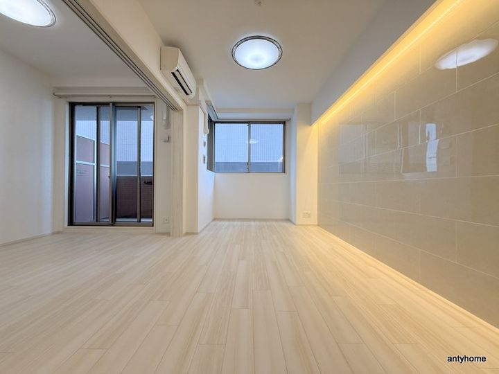 プレジオ長田の居間