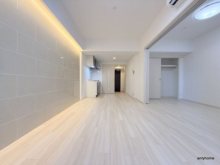 プレジオ長田の居間