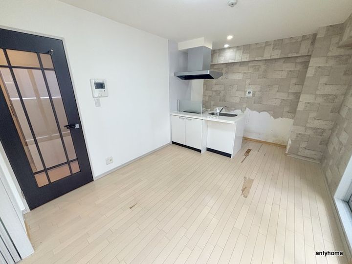 大阪府大阪市浪速区敷津西2丁目(マンション)の賃貸物件の居間