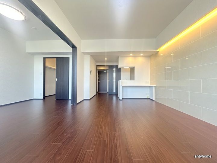 プレジオ長田の居間