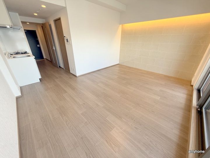 プレジオ三国EUROの居間