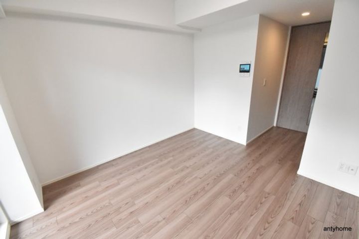 大阪府大阪市中央区和泉町1丁目(マンション)の賃貸物件の居間