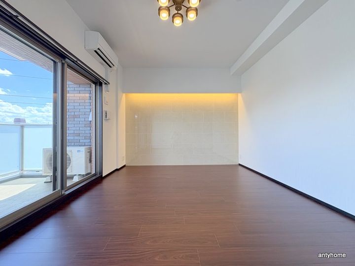 大阪府大阪市淀川区新高2丁目(マンション)の賃貸物件の居間