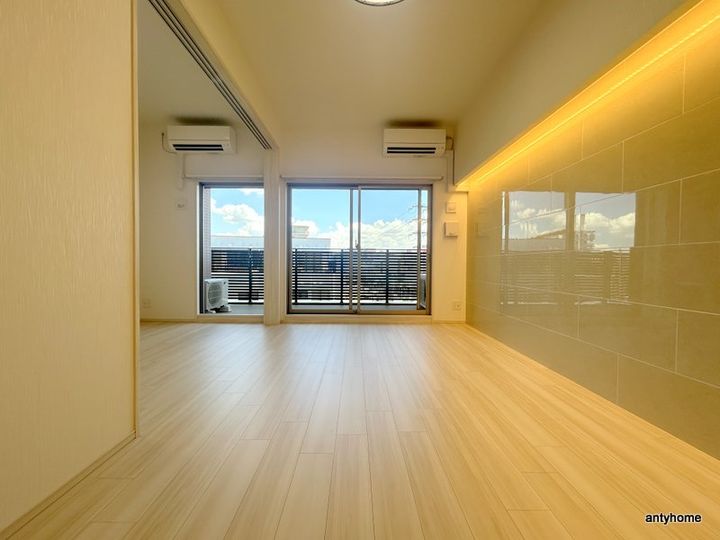 大阪府大阪市淀川区新高2丁目(マンション)の賃貸物件の居間