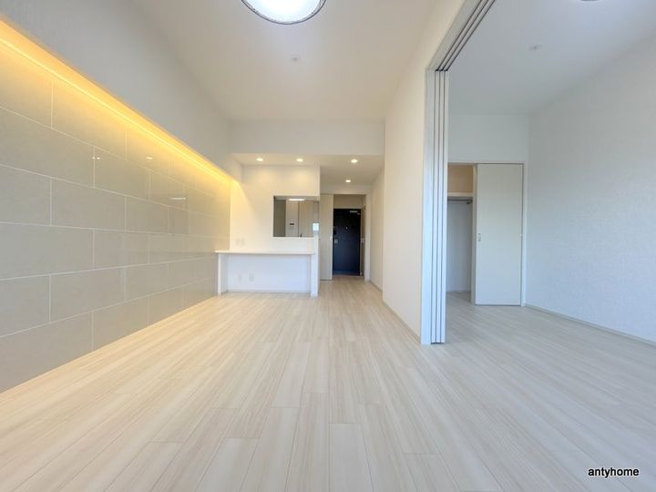 大阪府大阪市淀川区新高2丁目(マンション)の賃貸物件の居間