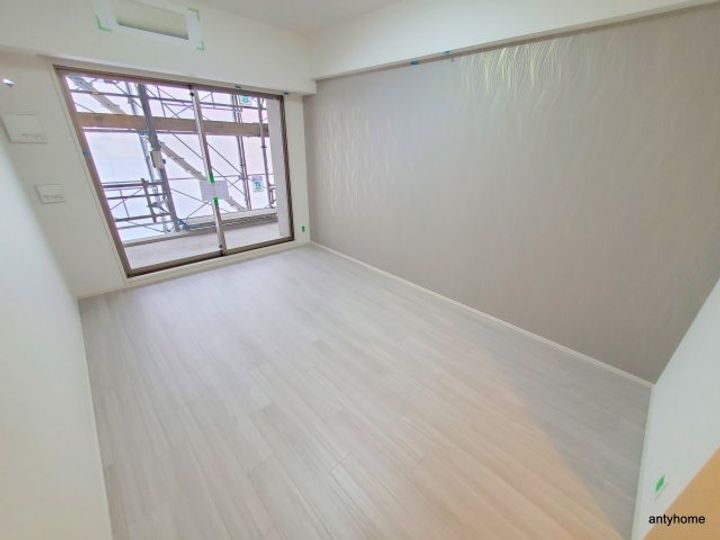 スプランディッド十三本町の居間