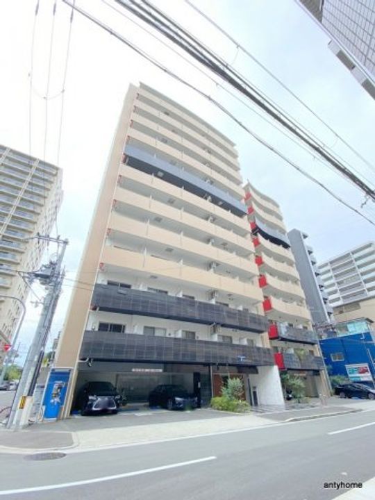 セレニテ上町台の外観