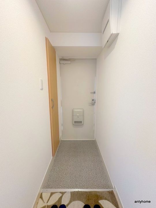 北大阪ハイツの玄関