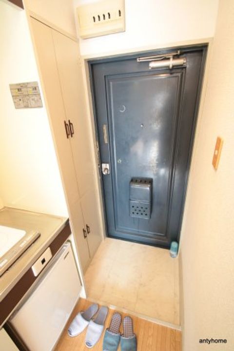 江坂ガーデンハイツの玄関