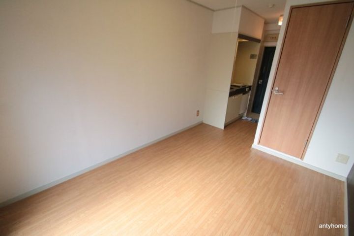 江坂ガーデンハイツの居間