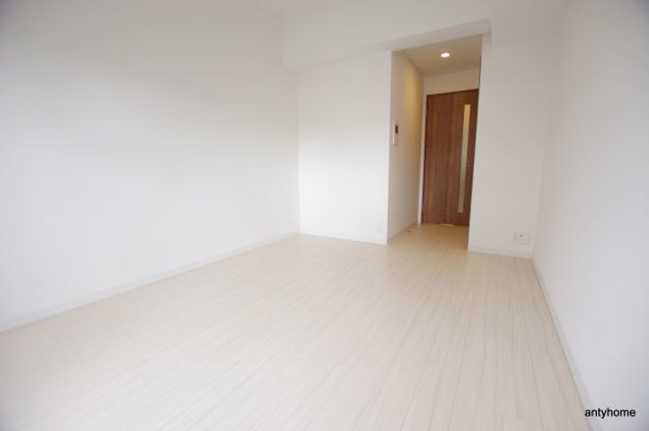 大阪府大阪市都島区高倉町3丁目(マンション)の賃貸物件の居間