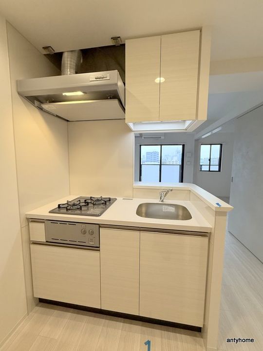 コンフォリア・リヴ新大阪西宮原ソルテラスのキッチン