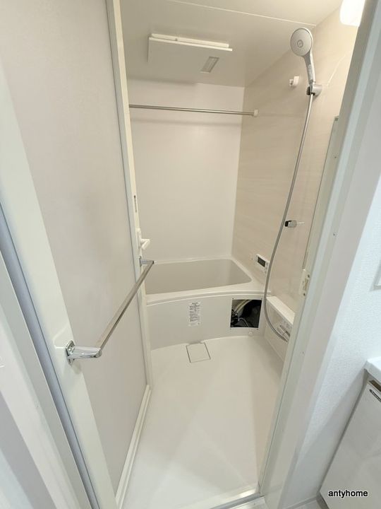 コンフォリア・リヴ新大阪西宮原ソルテラスの風呂