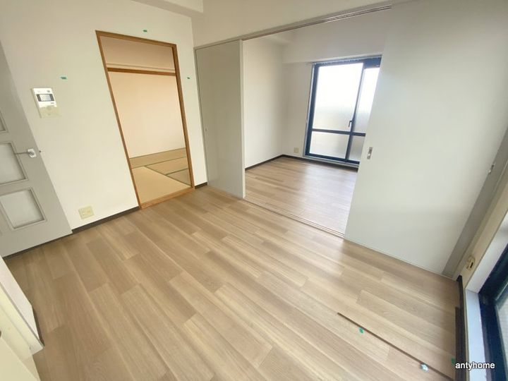大阪府大阪市中央区玉造1丁目(マンション)の賃貸物件の居間