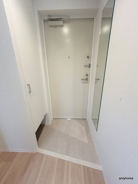 大阪府大阪市中央区瓦町2丁目(マンション)の賃貸物件の玄関