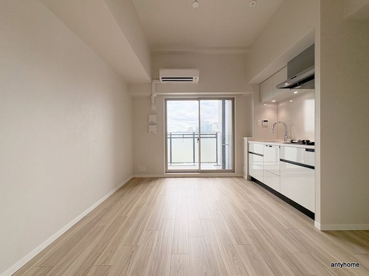 S-RESIDENCE天満橋arの居間