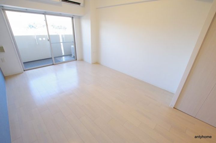 SERENiTE江坂四番館の寝室