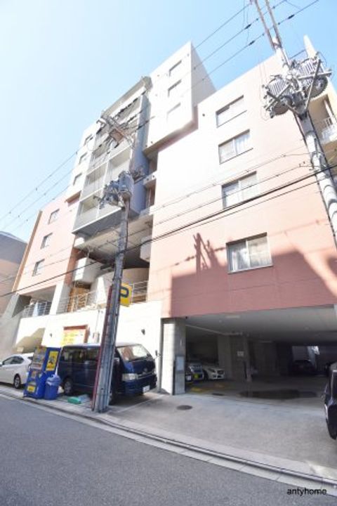 ミールズ江坂の外観
