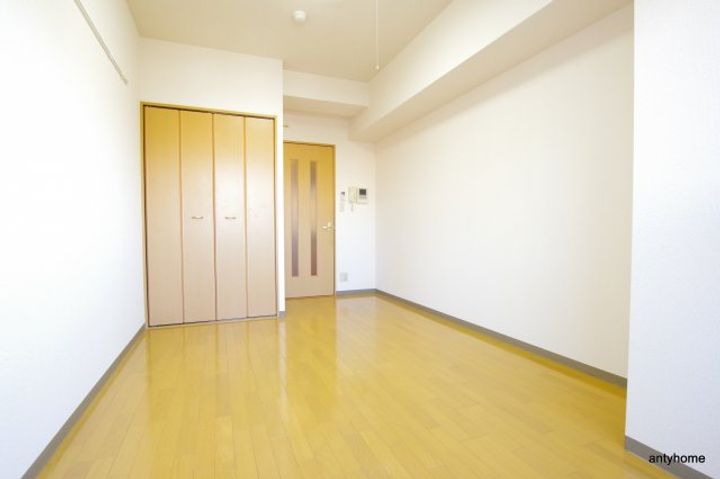 セゾンコート新大阪の寝室