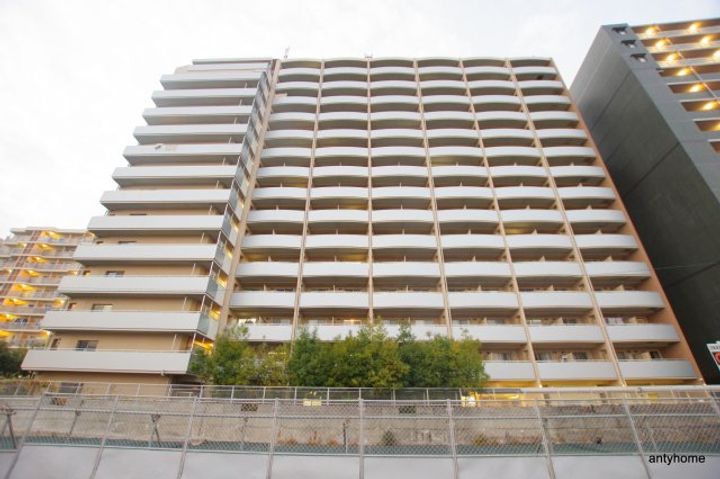 大阪府大阪市西区立売堀6丁目(マンション)の賃貸物件の外観