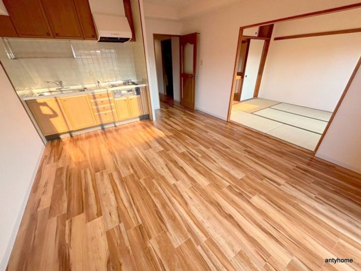 ライオンズシティ難波南の居間
