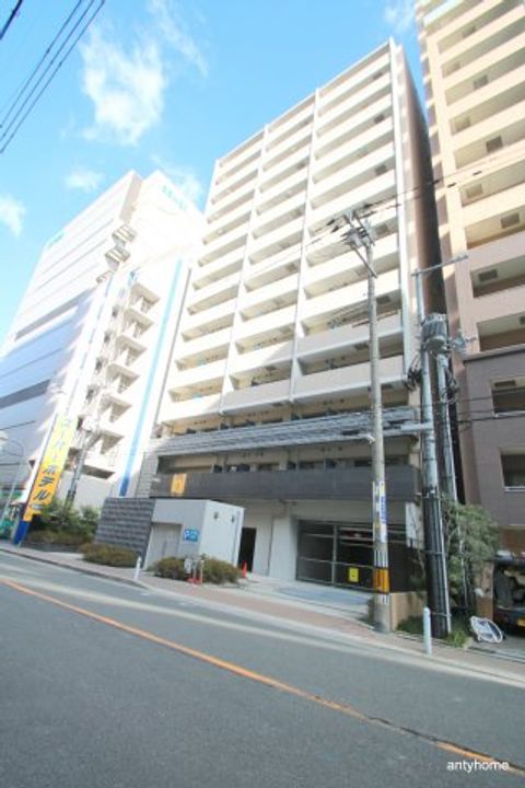 S-RESIDENCE江坂の外観