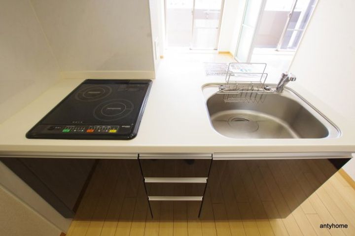 大阪府大阪市淀川区十三東1丁目(マンション)の賃貸物件のキッチン