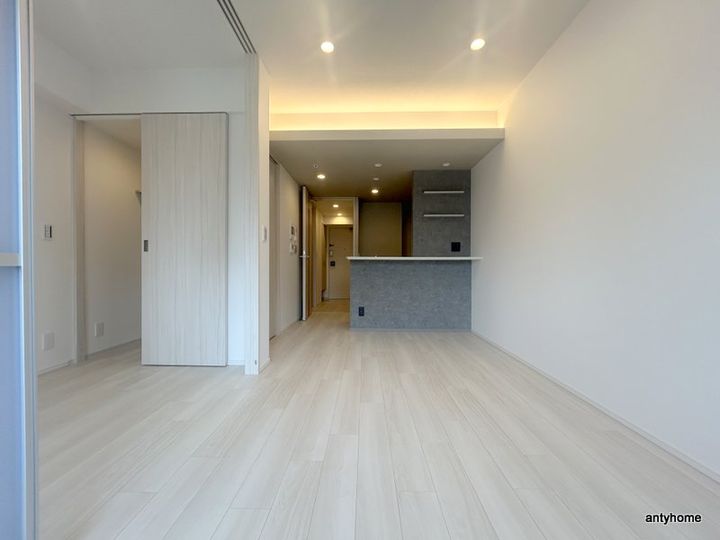 コンフォリア・リヴ北浜淡路町の居間