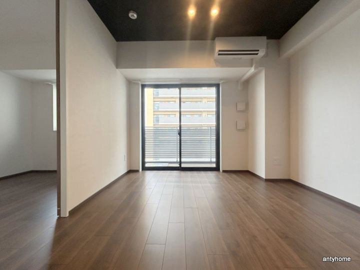 セントリヴィエ大阪梅田の居間