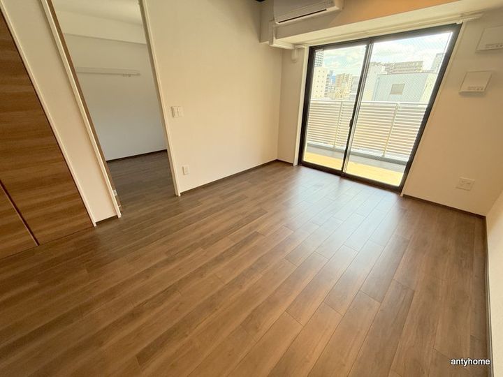 セントリヴィエ大阪梅田の居間