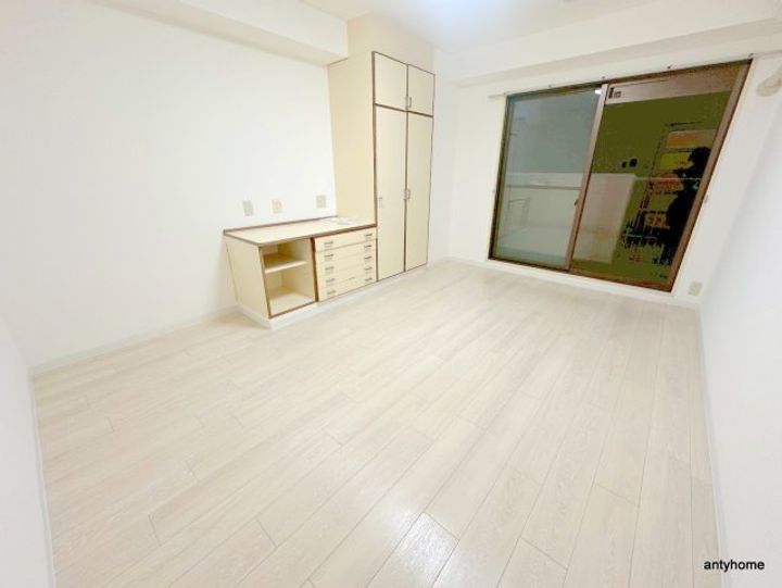 ハイツ西村の居間