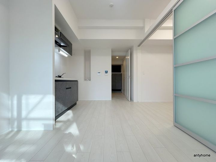 Krystal Fimeth 2番館の居間
