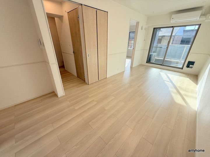 大阪府大阪市福島区鷺洲1丁目(アパート)の賃貸物件の居間