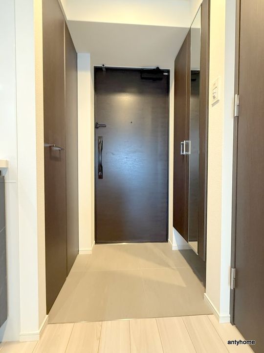 S-RESIDENCE大和田alineの玄関