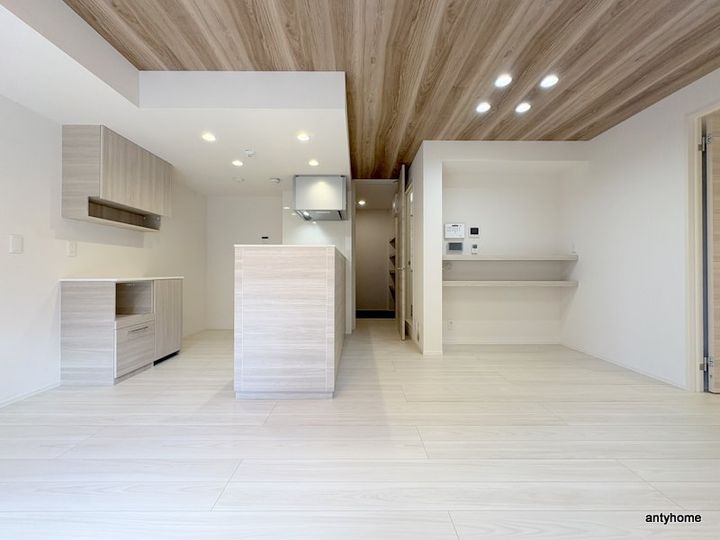 スペチアーレ平野西の居間