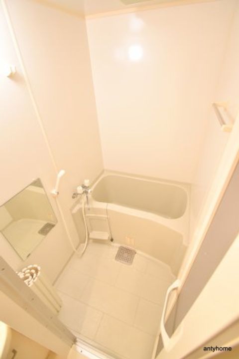 エステムヒルズ新大阪の風呂