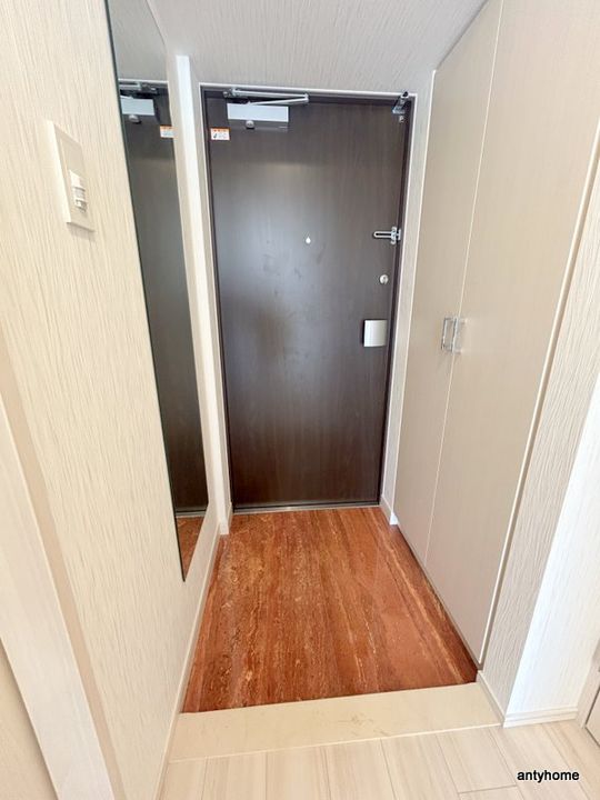 大阪府大阪市北区中崎西4丁目(マンション)の賃貸物件の玄関