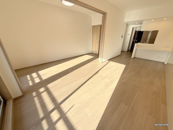 大阪府大阪市北区中崎西4丁目(マンション)の賃貸物件の居間