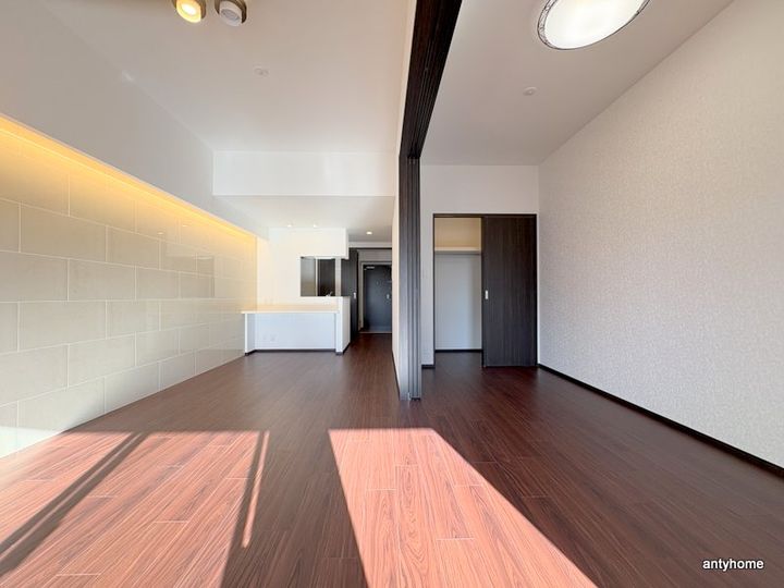 プレジオ梅田の居間