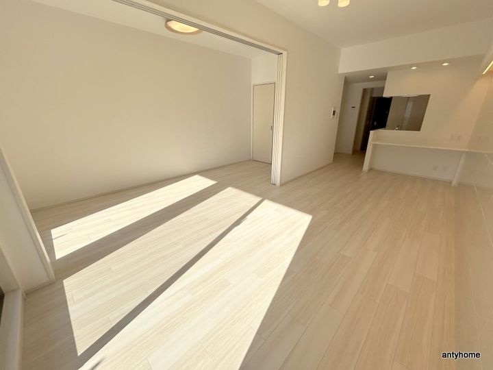 プレジオ梅田の居間