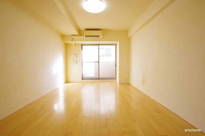 大阪府大阪市淀川区宮原4丁目(マンション)の賃貸物件の居間