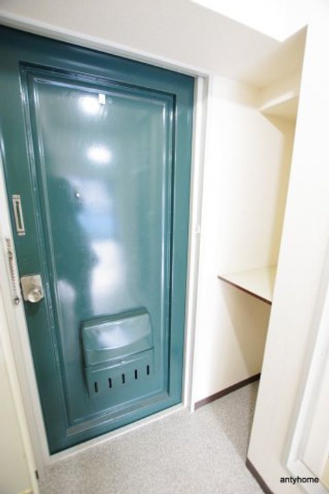 アイバレー上新庄の玄関