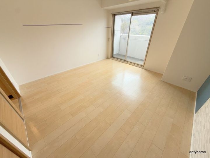 大阪府大阪市浪速区下寺1丁目(マンション)の賃貸物件の居間
