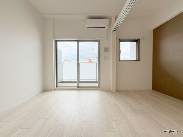 大阪府吹田市南金田2丁目(マンション)の賃貸物件の居間