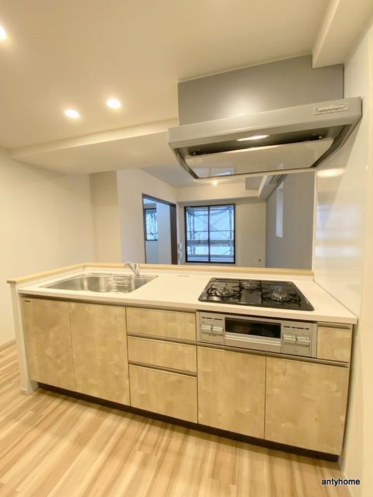 大阪府大阪市浪速区戎本町1丁目(マンション)の賃貸物件のキッチン